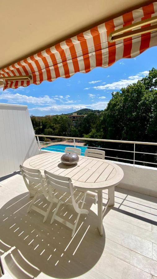 Charming Studio With Pool In Saint Tropez Lejlighed Eksteriør billede