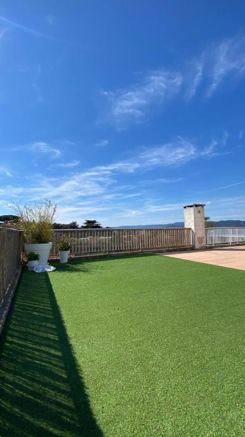 Charming Studio With Pool In Saint Tropez Lejlighed Eksteriør billede