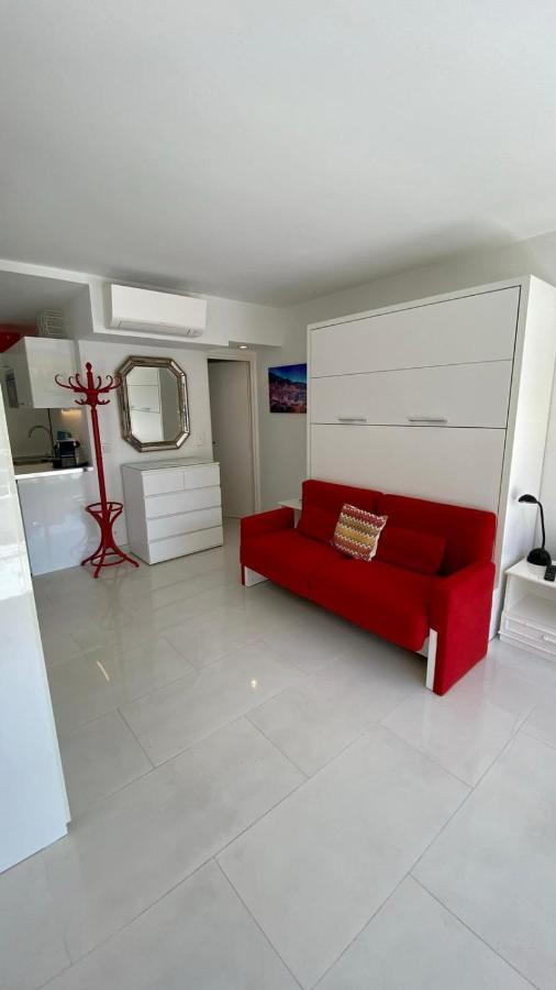 Charming Studio With Pool In Saint Tropez Lejlighed Eksteriør billede