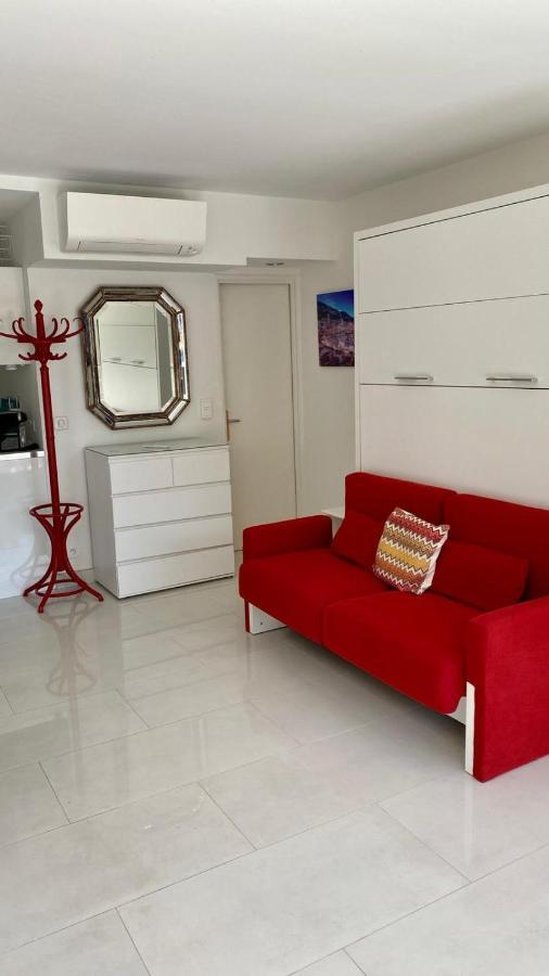Charming Studio With Pool In Saint Tropez Lejlighed Eksteriør billede